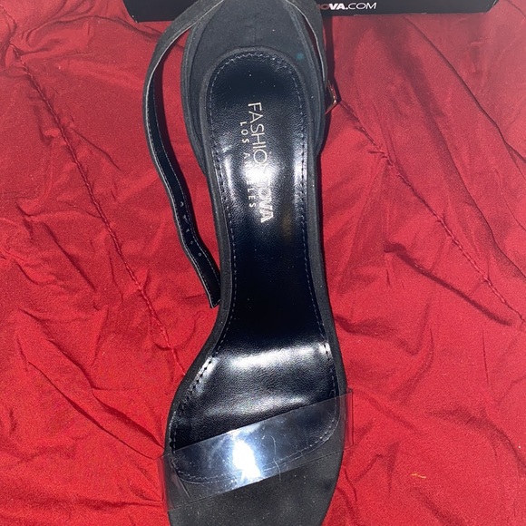 Fashion Nova Sandal wedged heels - Picture 5 of 5